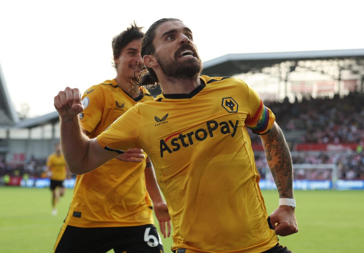 Wolves could accept £50m Ruben Neves offer