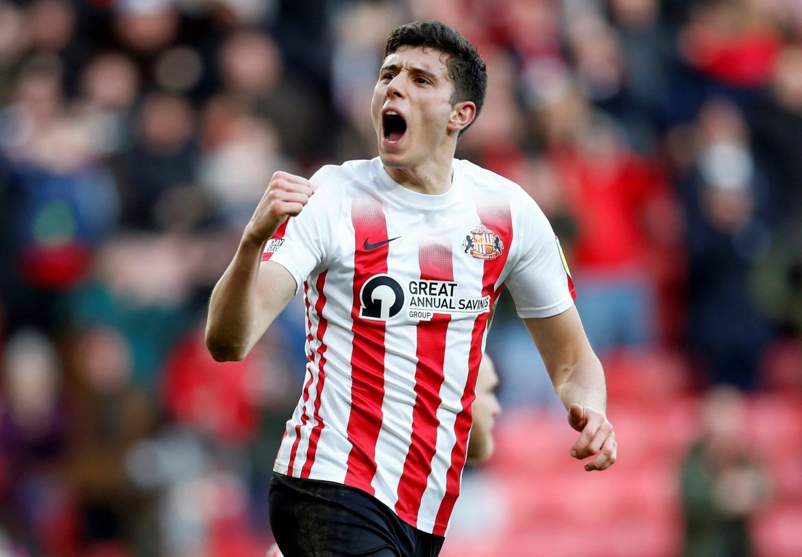 Rangers eye Ross Stewart move